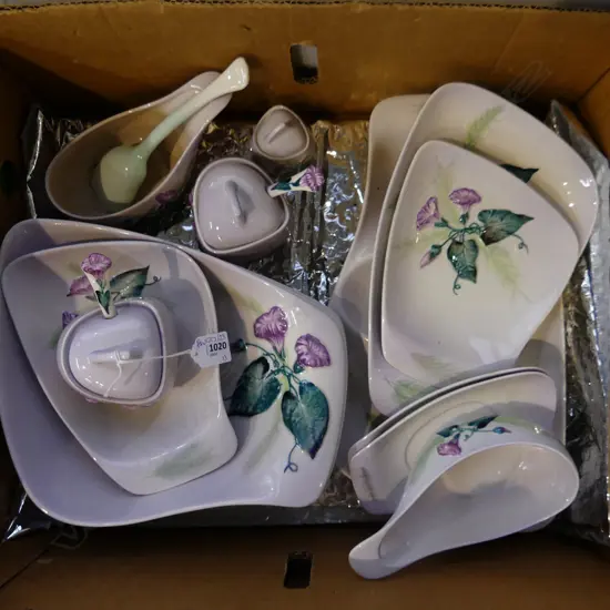 APPROX 13 PCES PURPLE 'CONVOLVULUS' CARLTONWARE 