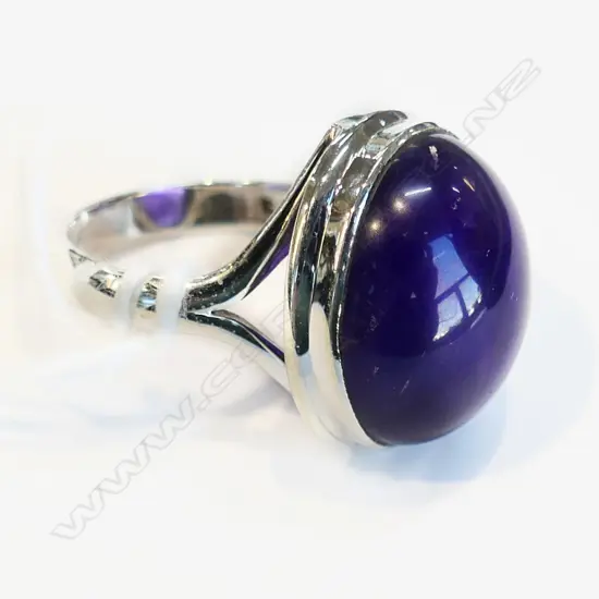 LG AMETHYST & SILVER DRESS RING 