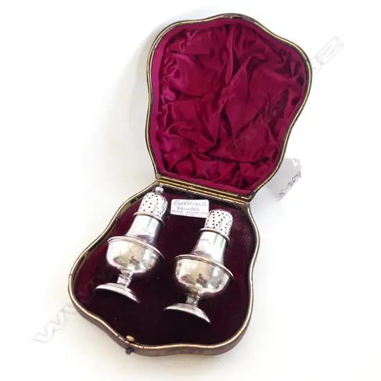 PR STG SILVER PEPPER SHAKERS, SHEFF 1921/22, 1 knob missing
