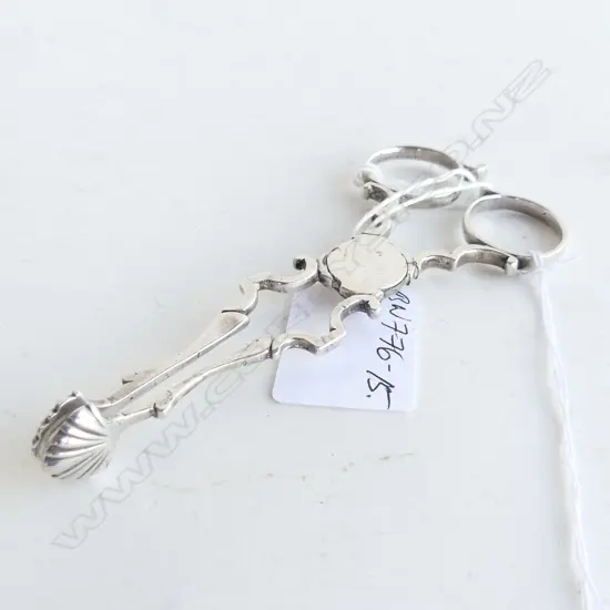 PR SILVER GEO.III SILVER SCISSOR ACTION SUGAR NIPS