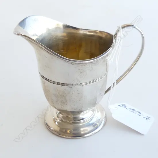 SILVER HELMET SHAPER PEDESTAL CREAMER Birmingham 1929 67gms
