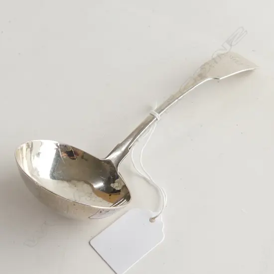 WMIV IRISH SILVER FIDDLE PATTERN SAUCE LADLE DUBLIN 1833 49gms