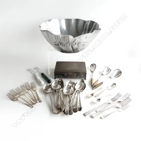 ASST. EP CUTLERY, JEWELLERY BOX, LG SILVER METAL BOWL 300mm dia