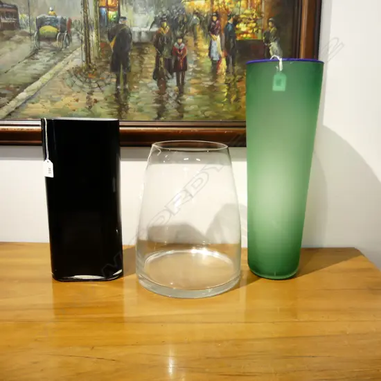 3 LG GLASS VASES; GREEN CYLINDER H.480mm, BLACK & CLEAR