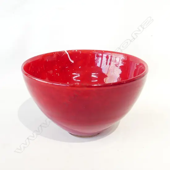 HENRY DEAN SIGNED RED ART GLASS BOWL H.135mm / 220mm dia