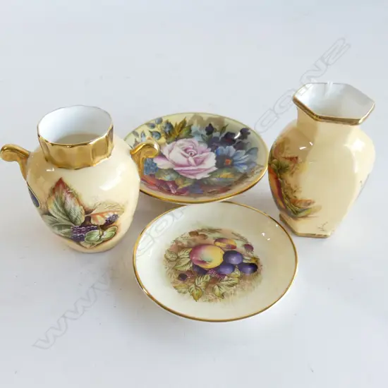 2 AYNSLEY SML POSY VASES & 2 SML DISHES, 'ORCHARD GOLD' H.85mm