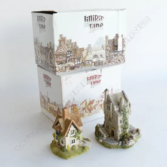 2 LG LILLIPUT LANE MINITURE HOUSES, BOTH IN ORIGINAL BOXES - THE TUDOR MERCHANT & GAMEKEEPERS COTTAGE