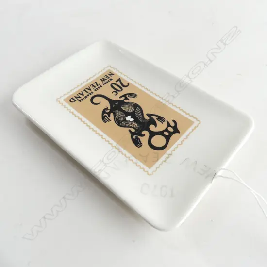 CROWN LYNN DISH '20c MAORI ROCK DRAWING' 135x90mm