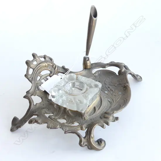 ART NOUVEAU DESKSET. WITH PEN HOLDER  & INKWELL. L.195mm