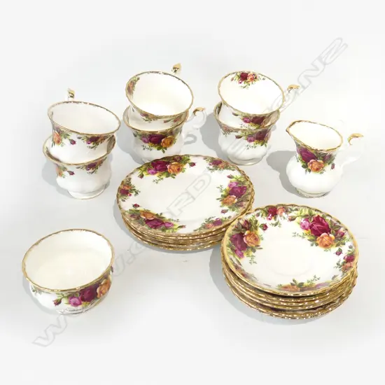 ROYAL ALBERT OLD COUNTRY ROSES 20 PC TEA SET; 6 TRIOS, SUGAR BOWL & MILK JUG, MADE IN ENGLAND