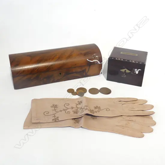 2 VINTAGE WOODEN BOXES, WITH MONEY SLOT & KEY (105 X 85MM) + CURVED LIDDED BOX (270 X 100MM) WITH PR LEATHER GLOVES 
