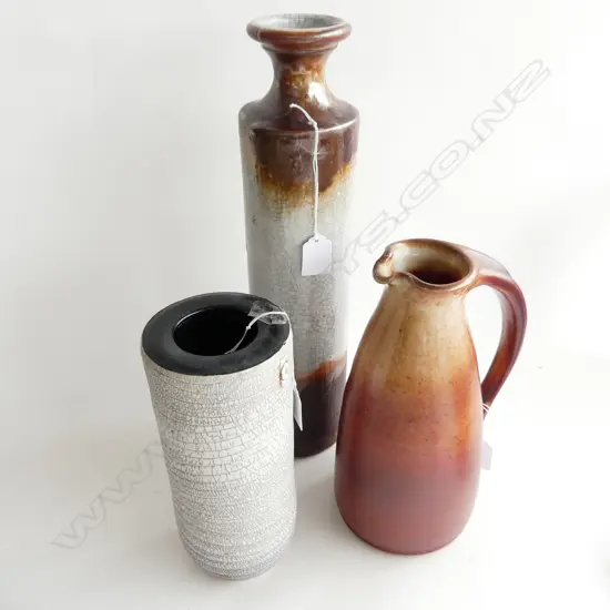 3 PCES STUDIO POTTERY; TALL VASE H.410mm, JUG, VASE H.240mm ex Mandeno estate