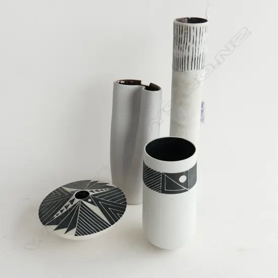 4 BLACK & WHITE STUDIO POTTERY VASES H.225mm