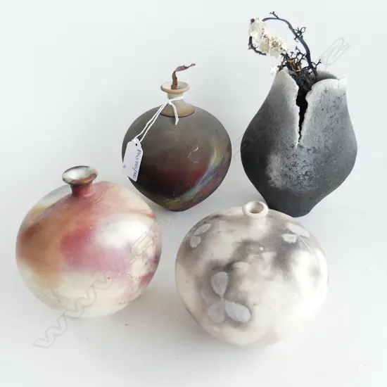 4 STUDIO POTTERY BROWN VASES H.150mm