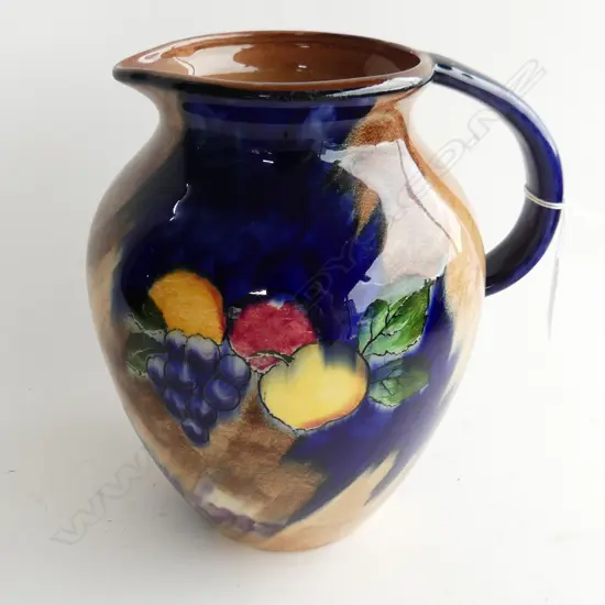 LG H & K TUNSTALL AUTUMN FRUITS JUG H. 230MM