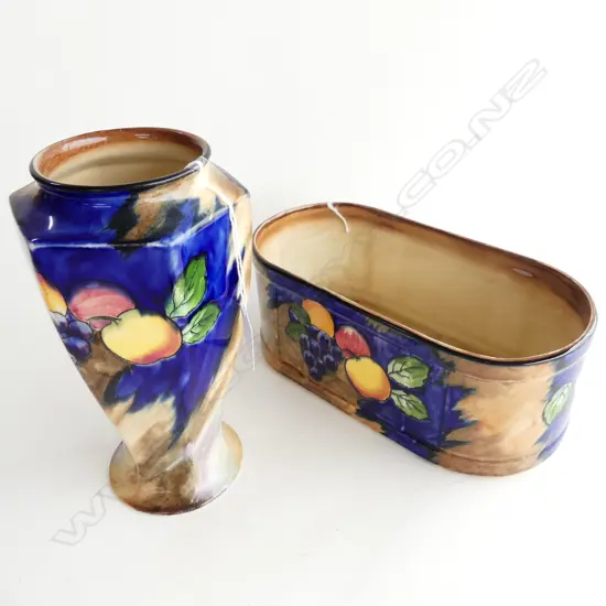 H & K TUNSTALL AUTUMN FRUITS LG HEXAGONAL VASE (H. 220MM) + OVAL PLANTER (125 X 260MM) (SOME DARK CRAZING TO BASE)