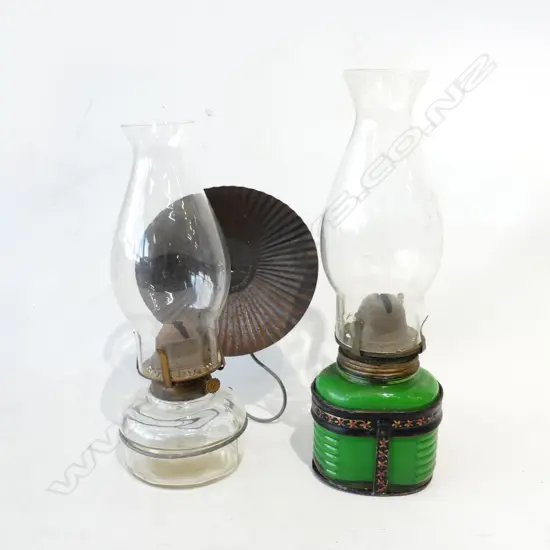 2 VINTAGE OIL LANTERNS H.350mm