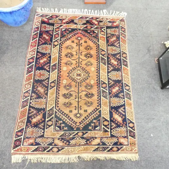 HAND KNOTTED ALL WOOL RUG 1800x1250mm