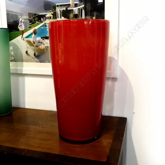 LG RED ART GLASS VASE H.490mm / 250mm dia