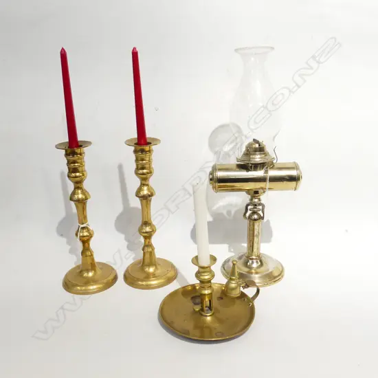 KERO LAMP, PR BRASS CANDLESTICKS H.295mm, CHAMBER CANDLE