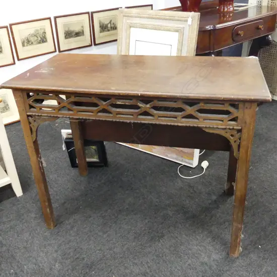 VINTAGE MAHOGANY DROPSIDE TABLE w CHINESE CHIPPENDALE FRETWORK. W930 x D480 x H710mm