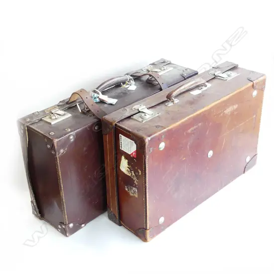 2 VINTAGE SUITCASES