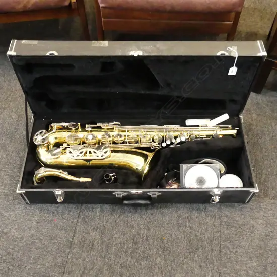 JUPITER SAXAPHONE, IN HARD CASE 