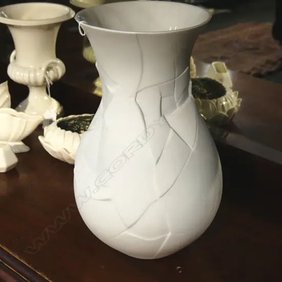 WHITE ROSENTHAL VASE H.295mm