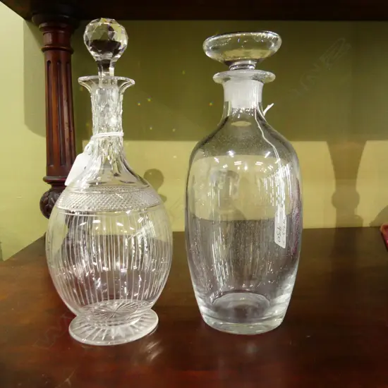 2 VINTAGE GLASS DECANTERS H. 240, 250MM 