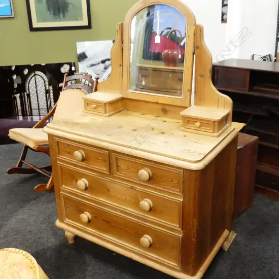 PINE DRESSING TABLE 900x450x1350mm