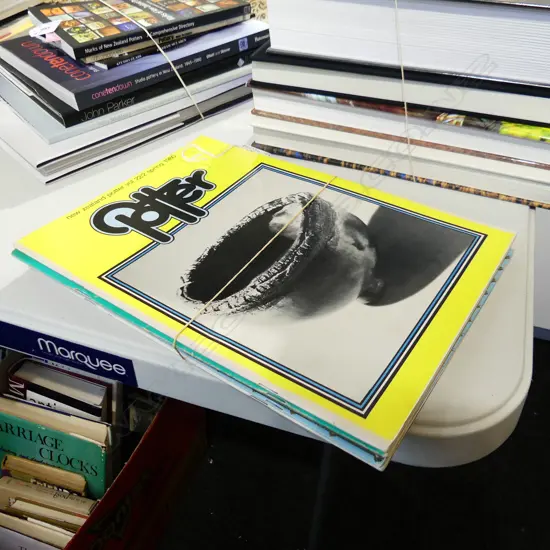 6 VOLUMES NZ POTTER, 1980-83