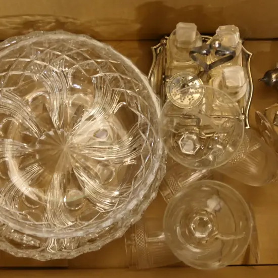 SM BOX ASST GLASS & CRYSTAL INCL CONDIMENT SET WITH EP STAND, CRYSTAL BOWL ETC..