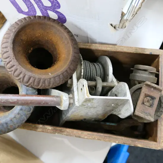 BOX LOT WINCH + 2 SMALL CAST IRON URNS