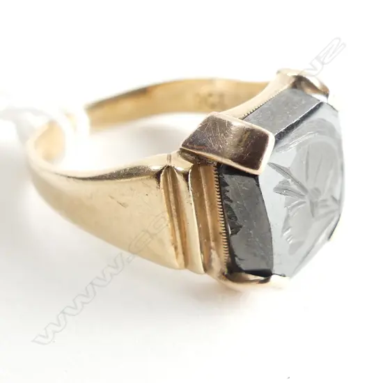 GENTS 9CT HEMATITE SOLDIER RING SIZE O