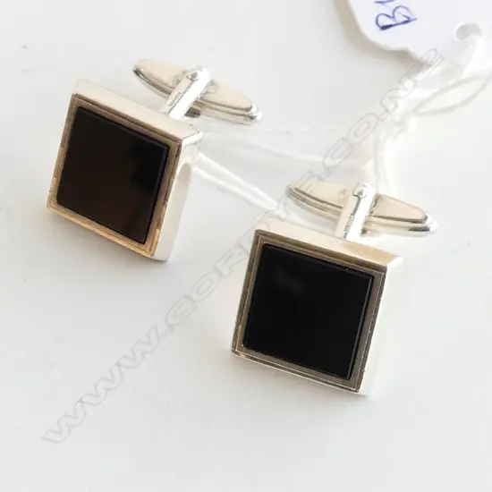PR 925 & ONYX CUFFLINKS