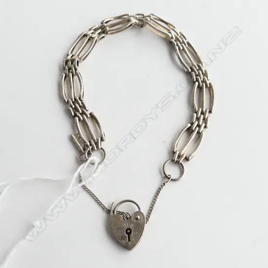 SILVER GATE LINK BRACELET