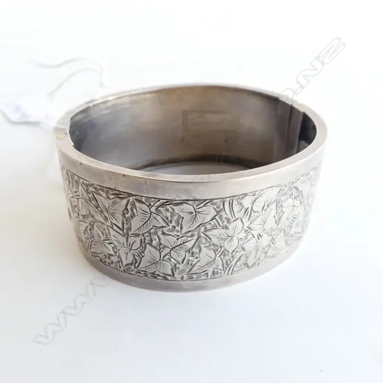 STG SILVER BANGLE B'HAM 1885