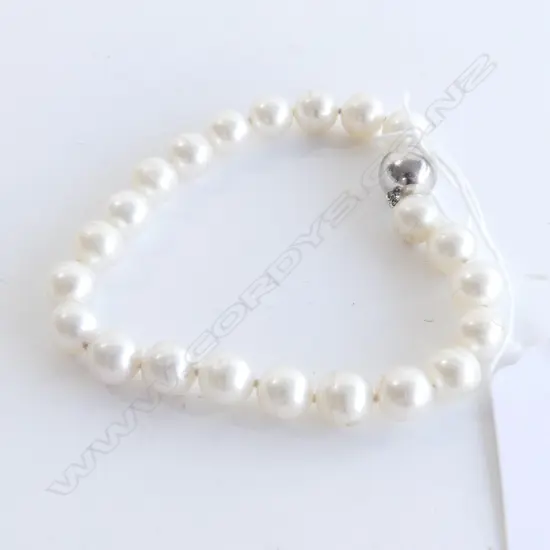CULTURED PEARL BRACELET 14CT WHITE GOLD CLASP
