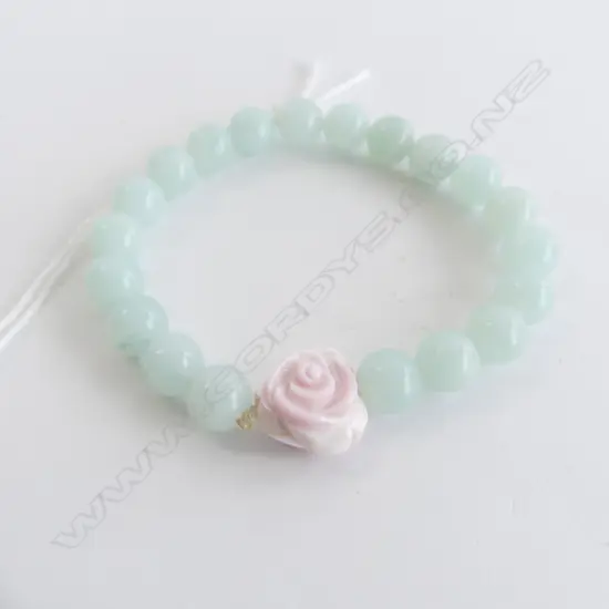 CHALCEDONY AND SHELL ROSE BRACELET