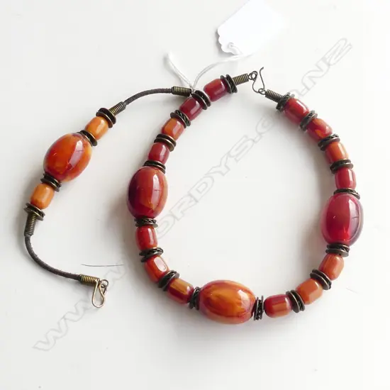 VINTAGE AMBER TYPE CHOKER NECKLACE & BRACELET