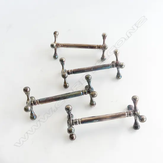 SET 4 S/PLATE KNIFE RESTS