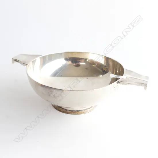 STG SILVER QUAICH LONDON 1928 284 GRAMS