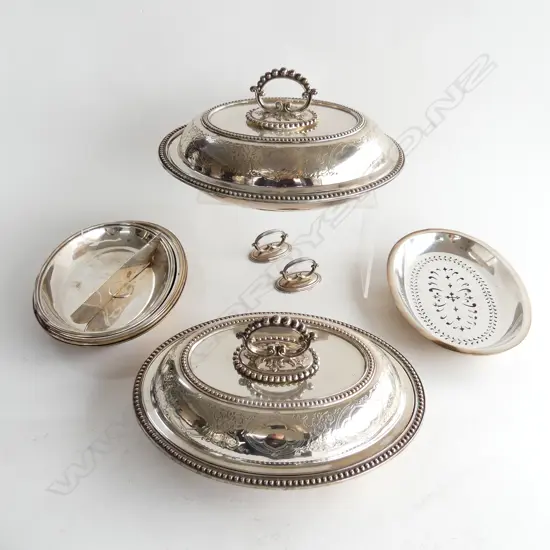 TWO PAIRS SILVER PLATE WARMING DISHES 2 LARGE 2 SMALL ONE LID MISSING