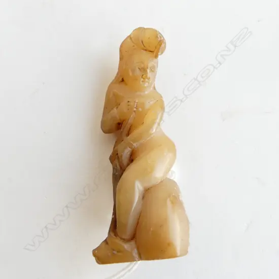 OLD CHINESE SMALL CARVING OF A FEMALE FIGURE, POSS AGATE