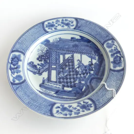 BLUE & WHITE ORIENTAL PLATE, DIA 232MM