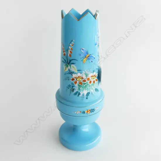 VICTORIAN HAND PAINTED FLORAL & BUTTERFLY MILK GLASS VASE H. 260MM  