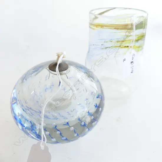 JOSH SIMPSON ART GLASS BEAKER signed + ART GLASS small lamp