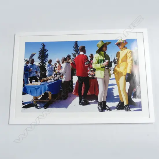 LG SLIM AARONS DIGITAL PRINT 'SNOWMASS GATHERING 1968' 510x810mm