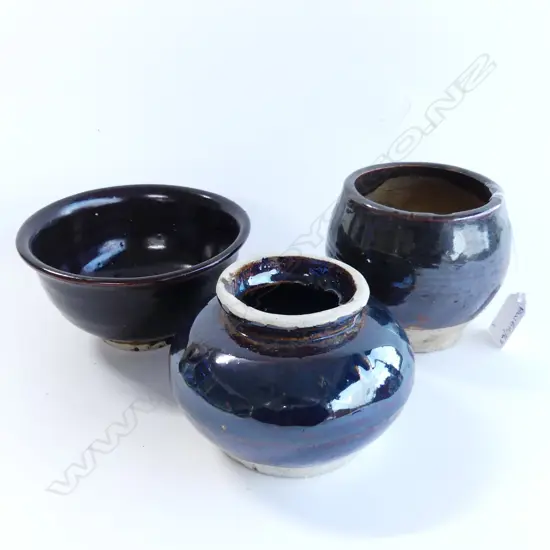 3 CHINESE BLACKWARE VESSELS; BOWL w. HAIRLINE 145mm dia