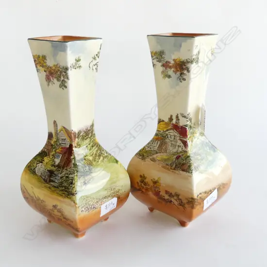 PR RD VASES RED ROOF PAT H260MM
